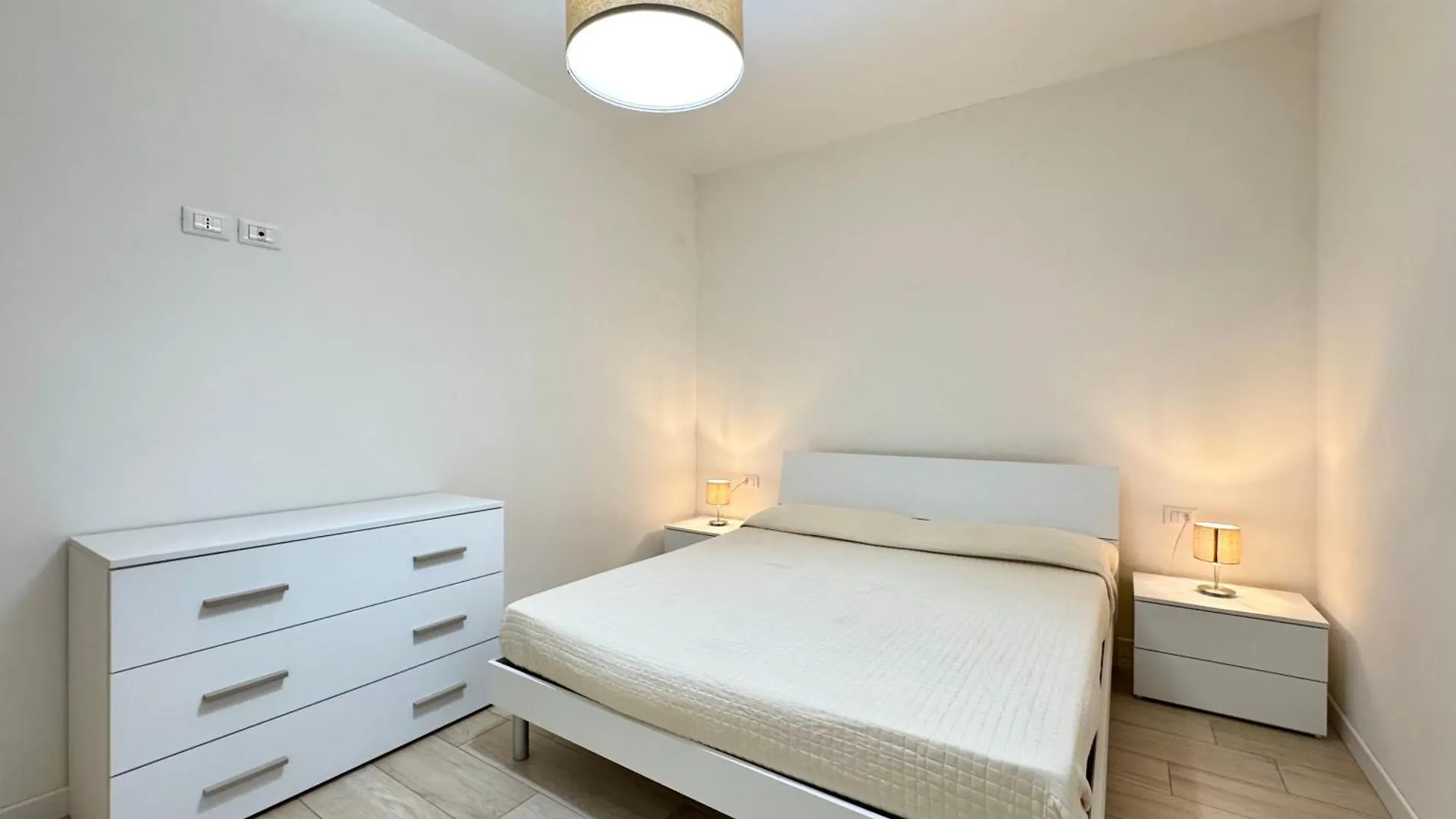 Appartamenti Enia - Carraro Immobiliare Jesolo Διαμέρισμα Τζεσόλο Λίντο